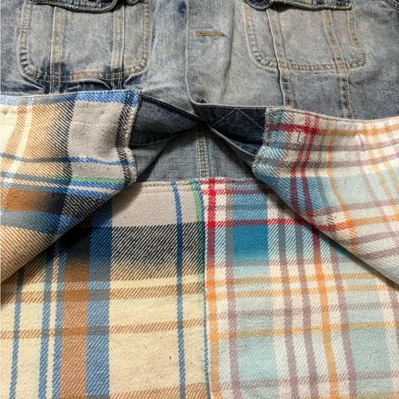 Free People Blue Denim Jacket with Plaid Details Trucker Shirt Jacket Preppy VTG - Picture 11 of 12